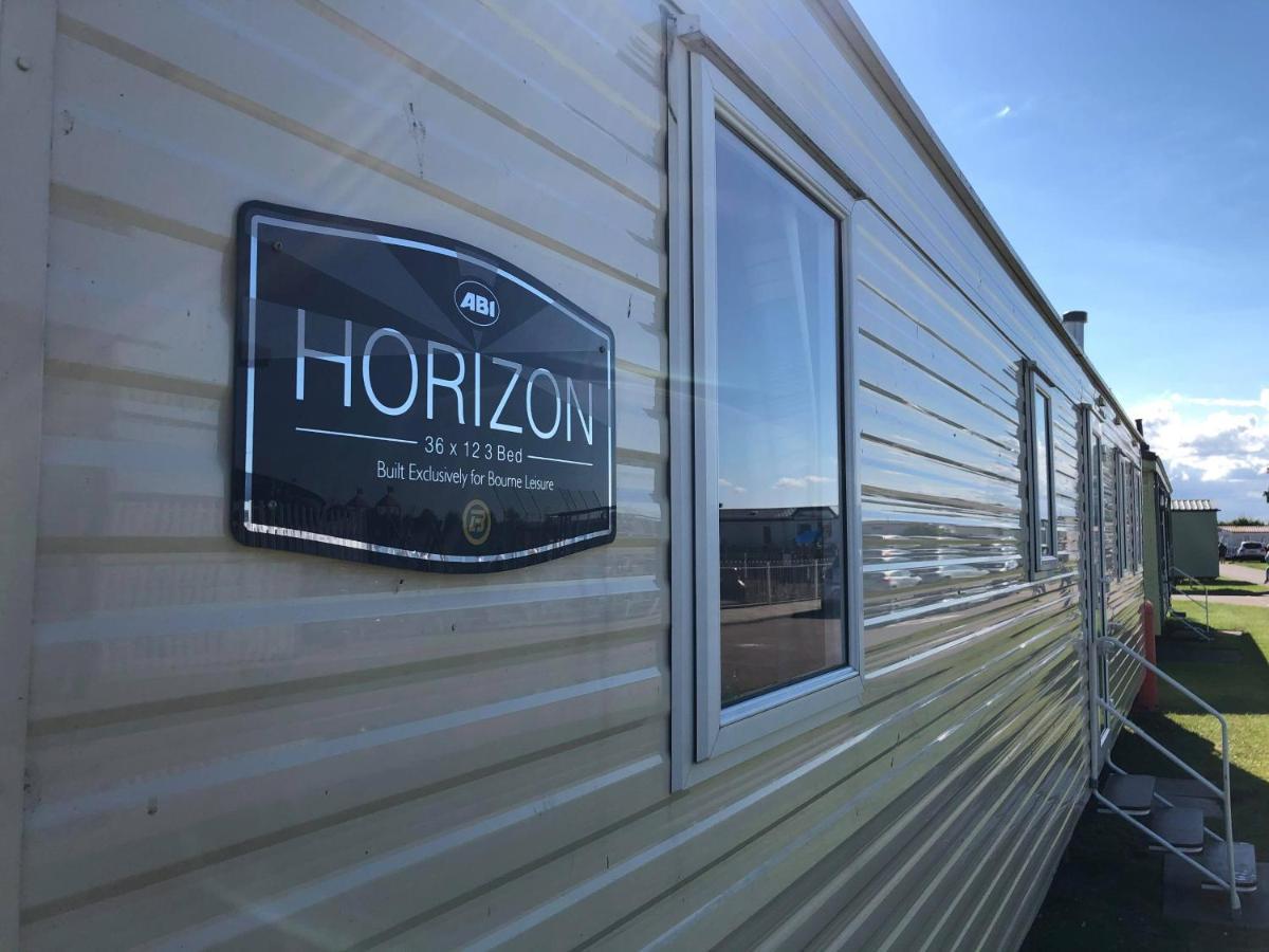 3 Bed 8 Berth Caravan In California Cliffs - M1 Great Yarmouth Extérieur photo
