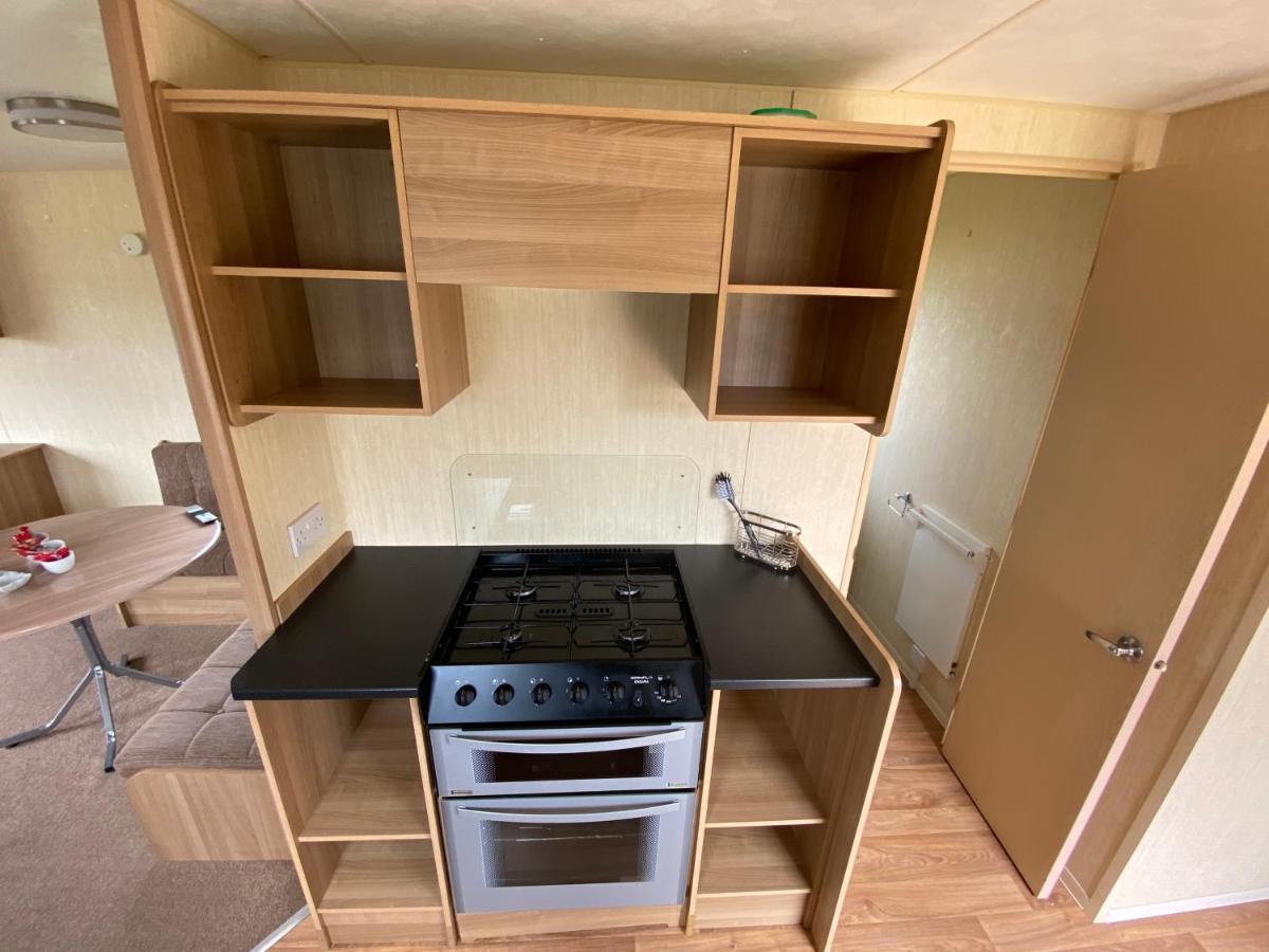 3 Bed 8 Berth Caravan In California Cliffs - M1 Great Yarmouth Extérieur photo